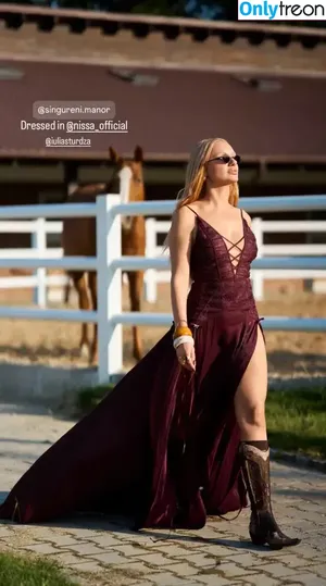 Alexandra Stan / alexandrastan nude photo #2194