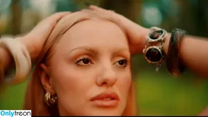Alexandra Stan / alexandrastan nude photo #2215