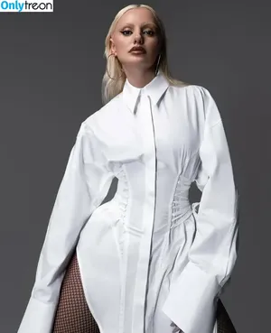 Alexandra Stan / alexandrastan nude photo #2230