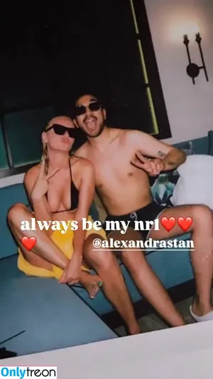 Alexandra Stan / alexandrastan nude photo #2232