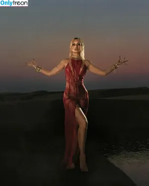 Alexandra Stan / alexandrastan nude photo #2234