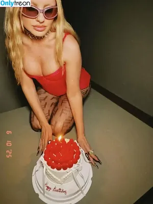Alexandra Stan / alexandrastan nude photo #2251