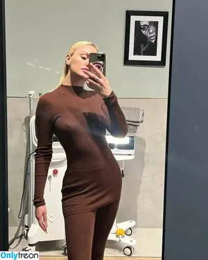 Alexandra Stan / alexandrastan nude photo #2290