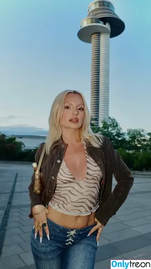 Alexandra Stan / alexandrastan nude photo #2443