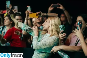 Alexandra Stan / alexandrastan nude photo #2490