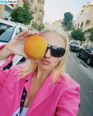 Alexandra Stan / alexandrastan nude photo #2561