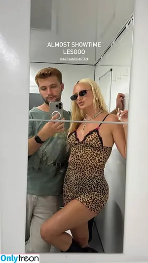 Alexandra Stan / alexandrastan nude photo #2698
