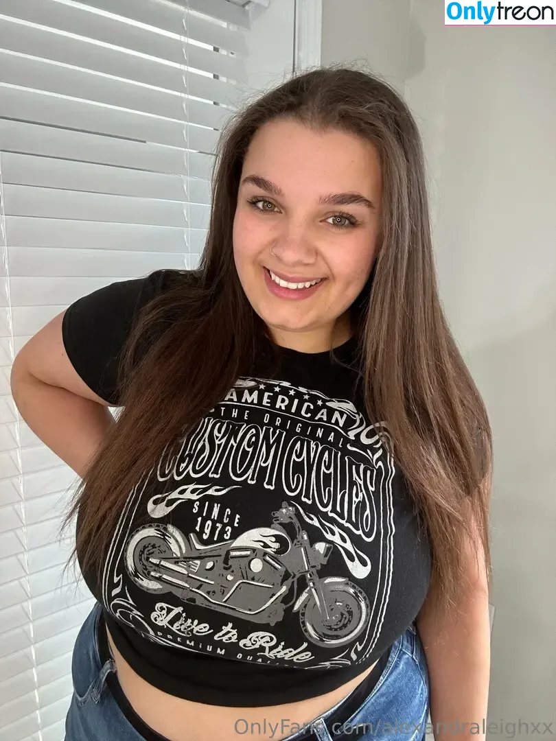 alexandraleighxx nude photo #0321 (alexandra_leighxx)
