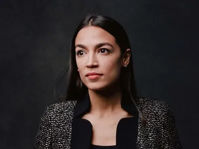 Alexandria Ocasio-Cortez / AOC / Alexandria Ocasio Cortez nude photo #0019