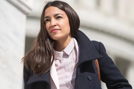 Alexandria Ocasio-Cortez / AOC / Alexandria Ocasio Cortez nude photo #0036