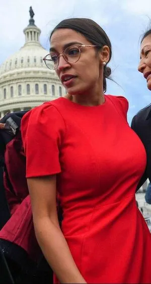 Alexandria Ocasio-Cortez / AOC / Alexandria Ocasio Cortez nude photo #0090