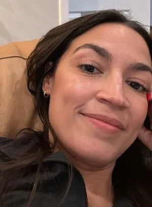 Alexandria Ocasio-Cortez / AOC / Alexandria Ocasio Cortez nude photo #0112