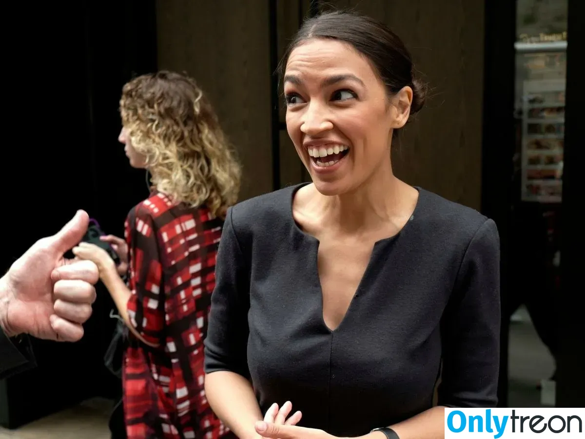Alexandria Ocasio-Cortez nude photo #0018 (AOC / Alexandria Ocasio Cortez)