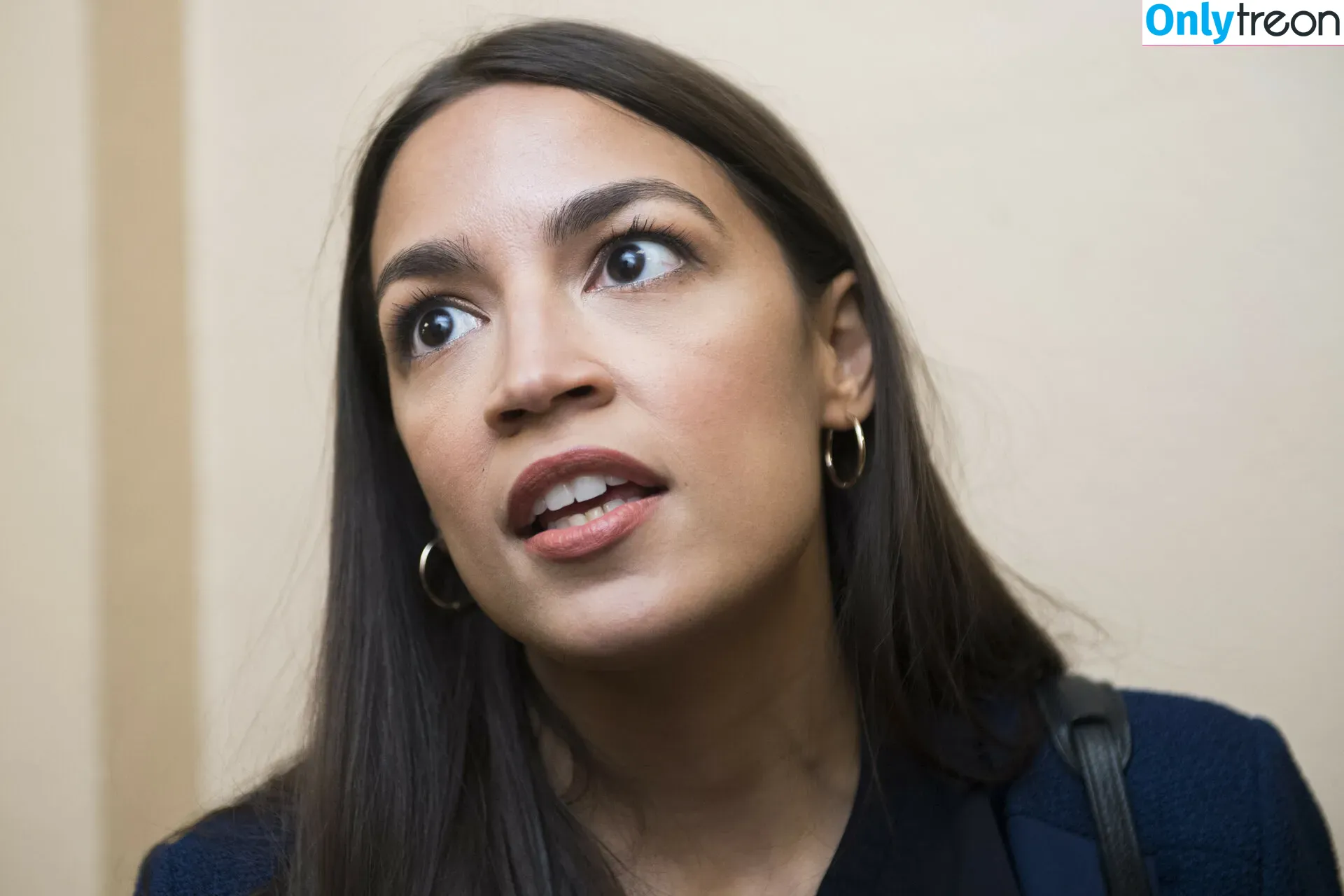 Alexandria Ocasio-Cortez nude photo #0023 (AOC / Alexandria Ocasio Cortez)
