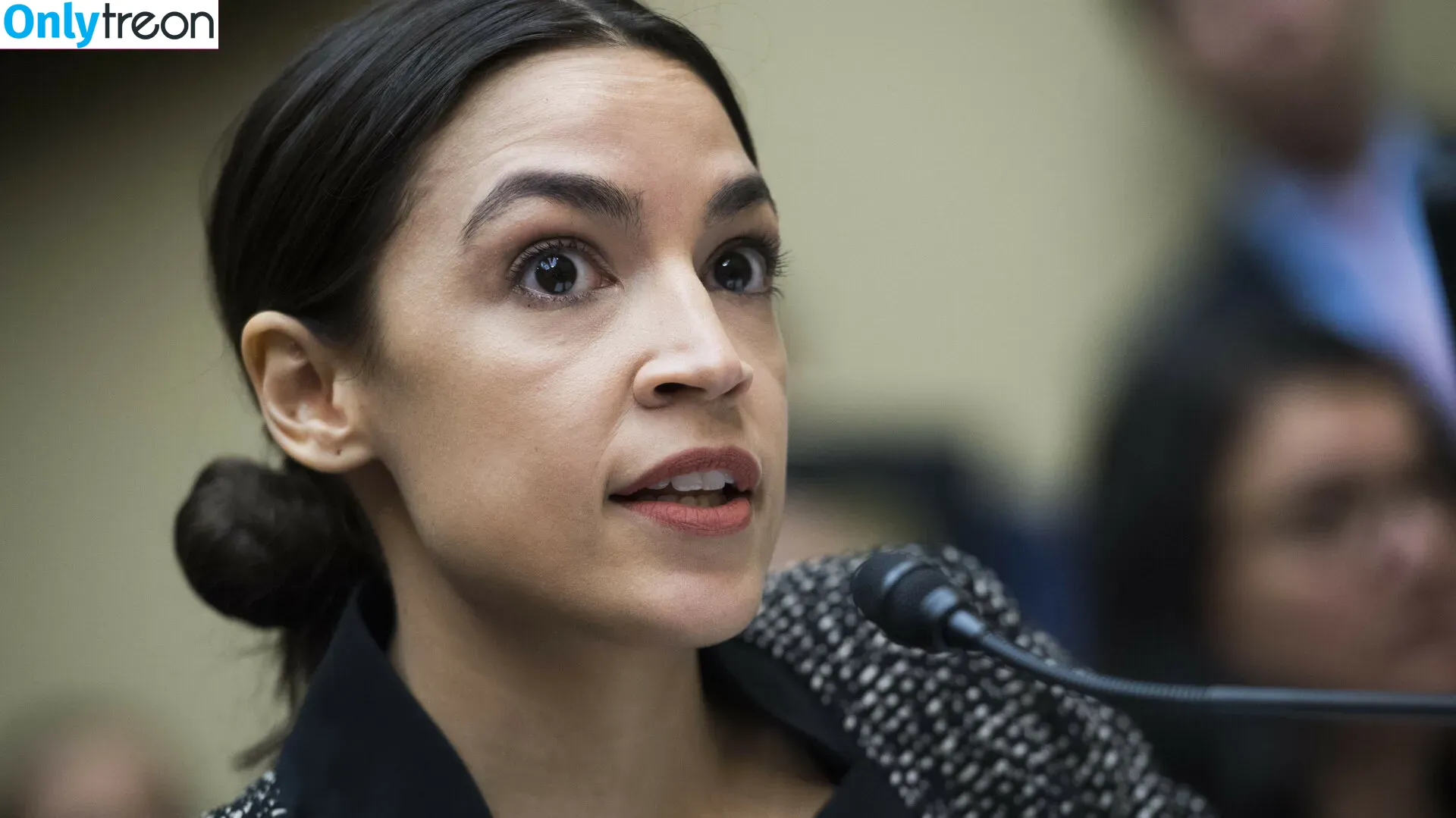 Alexandria Ocasio-Cortez nude photo #0024 (AOC / Alexandria Ocasio Cortez)