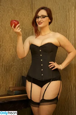Alexandria The Red / Alexandriathered / alexandriathred nude photo #0960