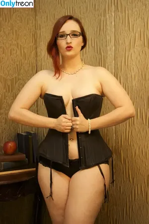 Alexandria The Red / Alexandriathered / alexandriathred nude photo #0976