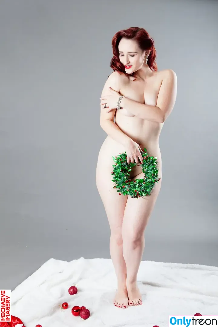 Alexandria The Red nude photo #0498 (Alexandriathered / alexandriathred)