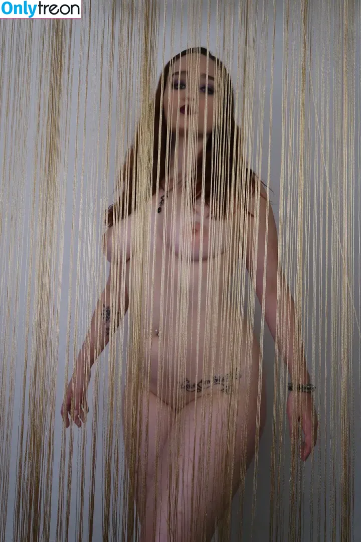 Alexandria The Red nude photo #0736 (Alexandriathered / alexandriathred)