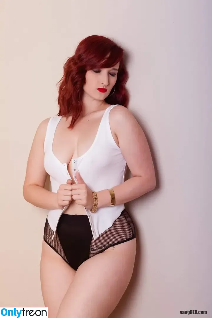 Alexandria The Red nude photo #1125 (Alexandriathered / alexandriathred)