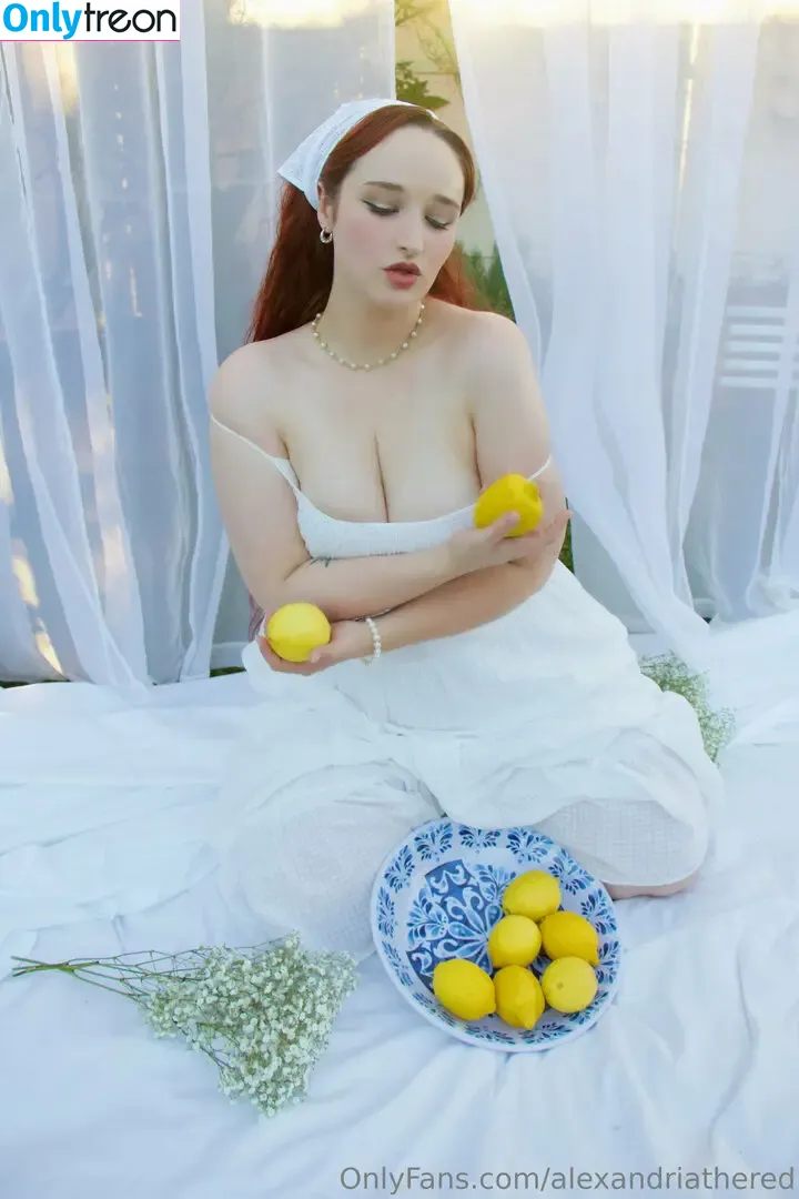 Alexandria The Red nude photo #1619 (Alexandriathered / alexandriathred)