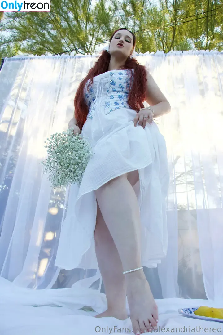 Alexandria The Red nude photo #1858 (Alexandriathered / alexandriathred)