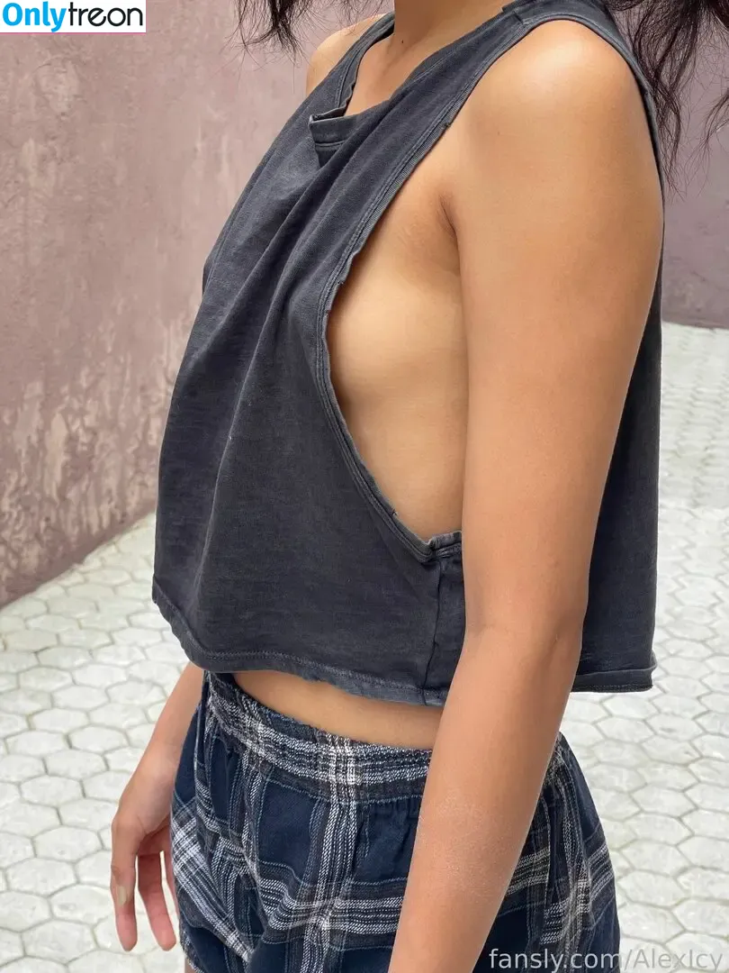 AlexIcy nude photo #0010 (alexamicy)