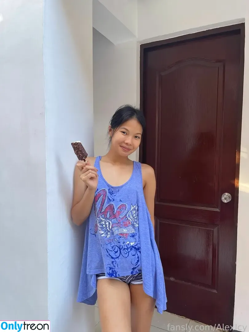 AlexIcy nude photo #0059 (alexamicy)