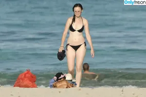 Alexis Bledel / alexisbledelofficial nude photo #0100