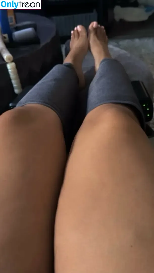 Alexis Fields nude photo #0006 (alexisfieldspix)