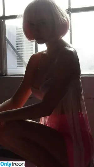 Alexis Ren / alexisren / alexisreng / alexxissren nude photo #0014