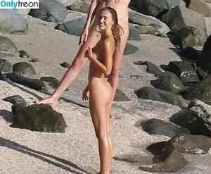 Alexis Ren / alexisren / alexisreng / alexxissren nude photo #0158
