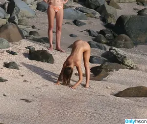 Alexis Ren / alexisren / alexisreng / alexxissren nude photo #0175