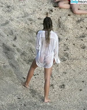 Alexis Ren / alexisren / alexisreng / alexxissren nude photo #0292