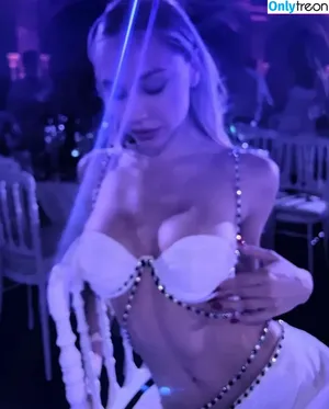 Alexis Ren / alexisren / alexisreng / alexxissren nude photo #0355