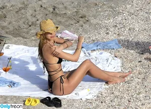 Alexis Ren / alexisren / alexisreng / alexxissren nude photo #0528