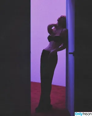 Alexis Ren / alexisren / alexisreng / alexxissren nude photo #0593