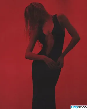 Alexis Ren / alexisren / alexisreng / alexxissren nude photo #0597