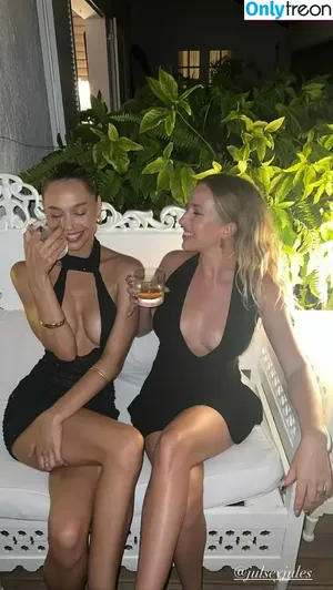 Alexis Ren / alexisren / alexisreng / alexxissren nude photo #0624