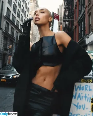 Alexis Ren / alexisren / alexisreng / alexxissren nude photo #0676