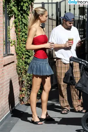 Alexis Ren / alexisren / alexisreng / alexxissren nude photo #0735