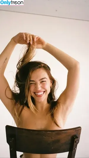 Alexis Ren / alexisren / alexisreng / alexxissren nude photo #0755