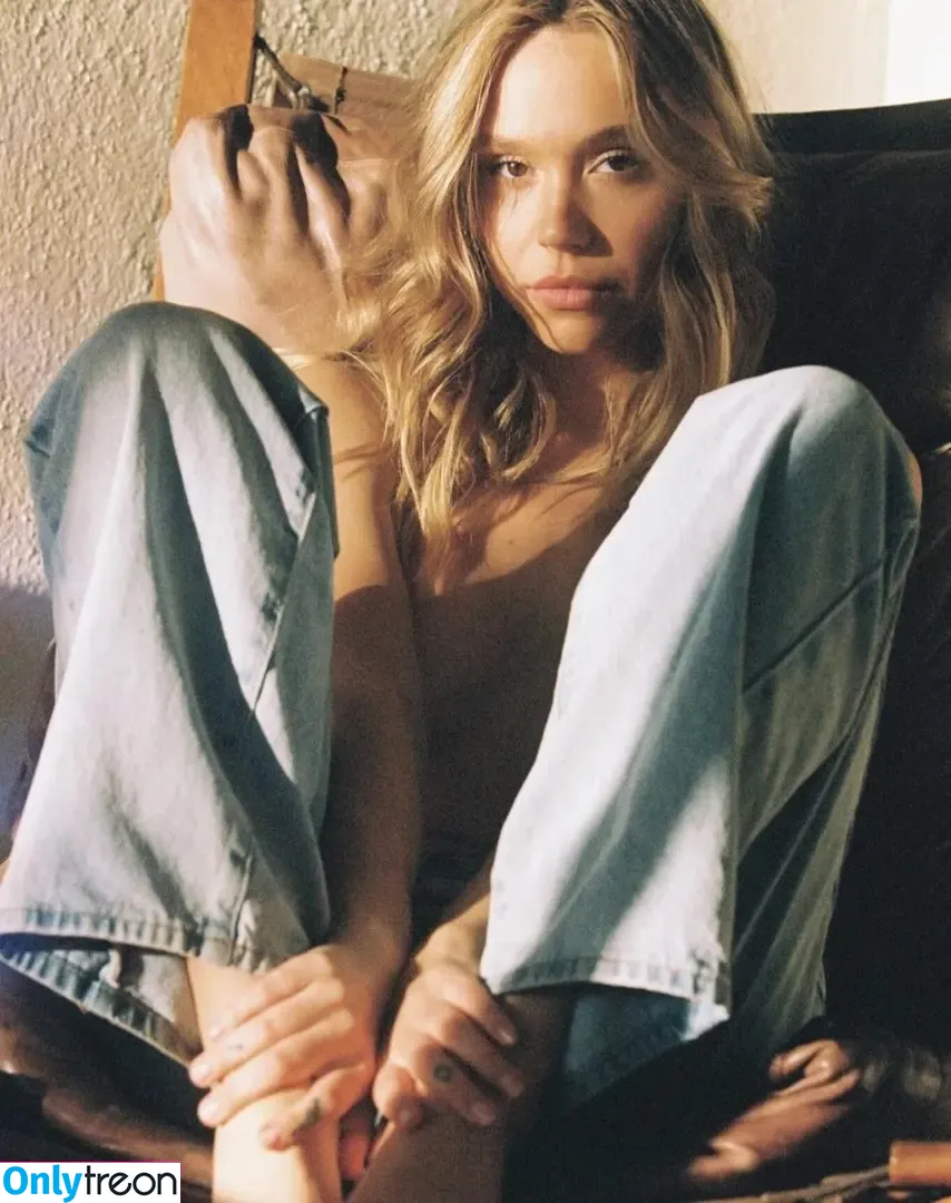 Alexis Ren nude photo #0110 (alexisren / alexisreng / alexxissren)