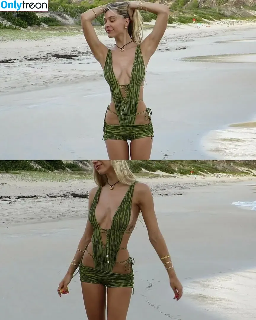 Alexis Ren nude photo #1971 (alexisren / alexisreng / alexxissren)