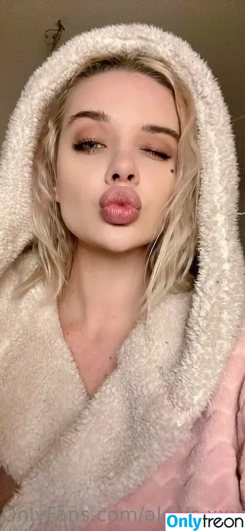 alexis.xxxx nude photo #0093 (xx.alexis)