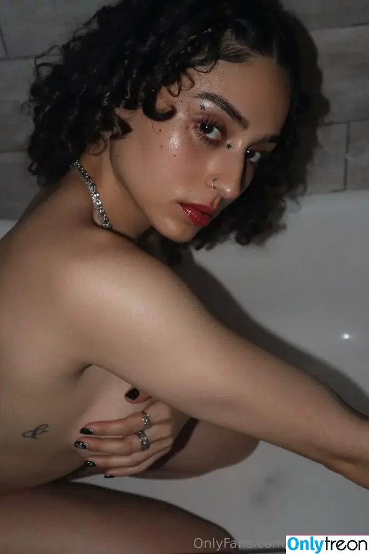 AlexisNicol3 nude photo #0037 (AlexisNicol3)