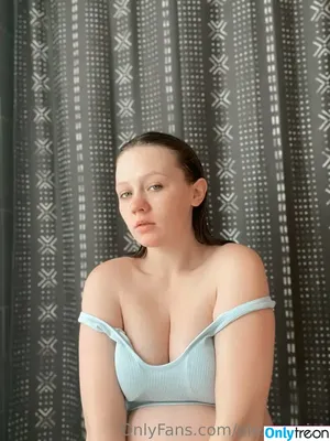 alexxaaries / alexathetonguegirl nude photo #0006