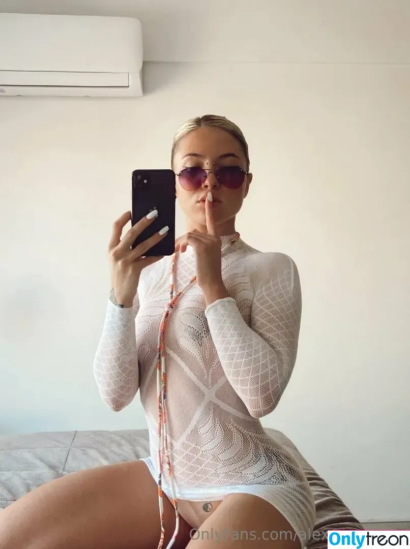alexxxaparker nude photo #0012 (alexxa_parkerr)