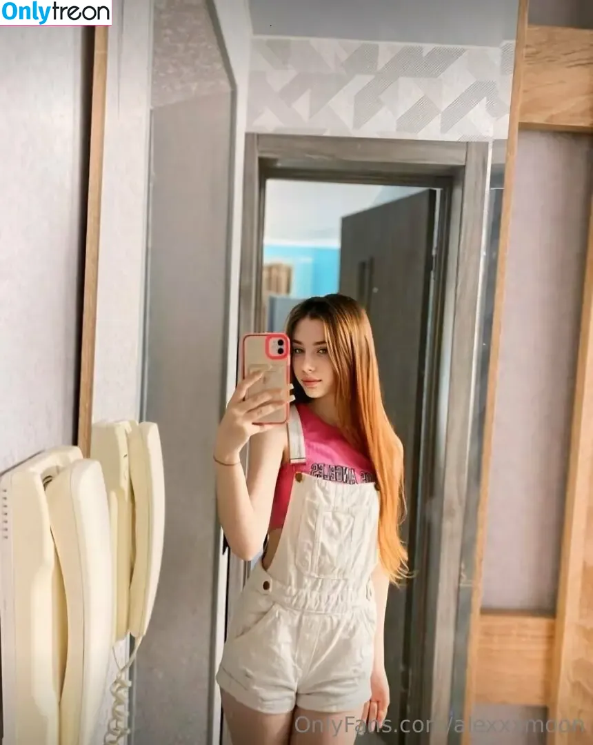 alexxxmoon nude photo #0067 (alexxxmoon)