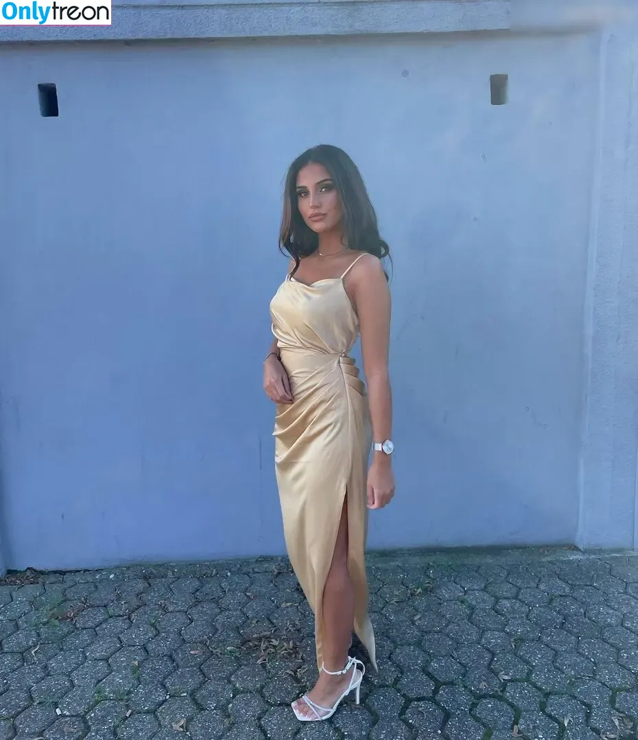 Aleynaoelmez nude photo #0012 (Aleynaoelmez)